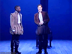 tumblr_mvobxrd7qR1qewsw4o7_r1_250.gif