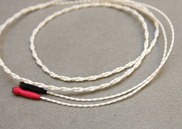 Sennheiser_IE8-10.JPG