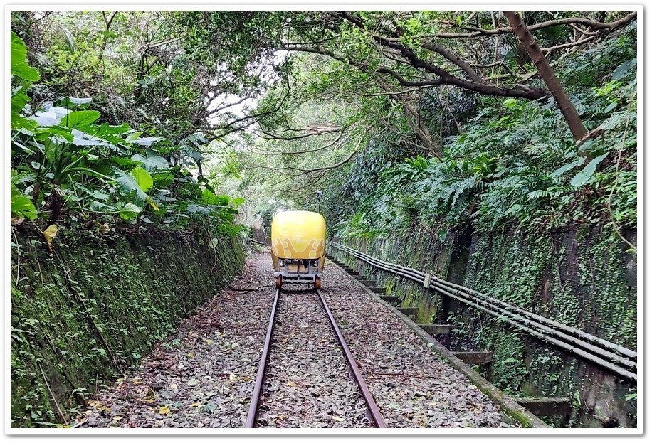 新北市八斗子《深澳鐵道自行車》騎乘在海天一色的東北角海岸風光