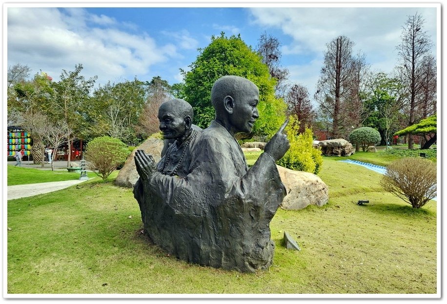 南投《牛耳町石雕公園》牛耳藝術渡假村『亞洲首座素人雕塑林園』
