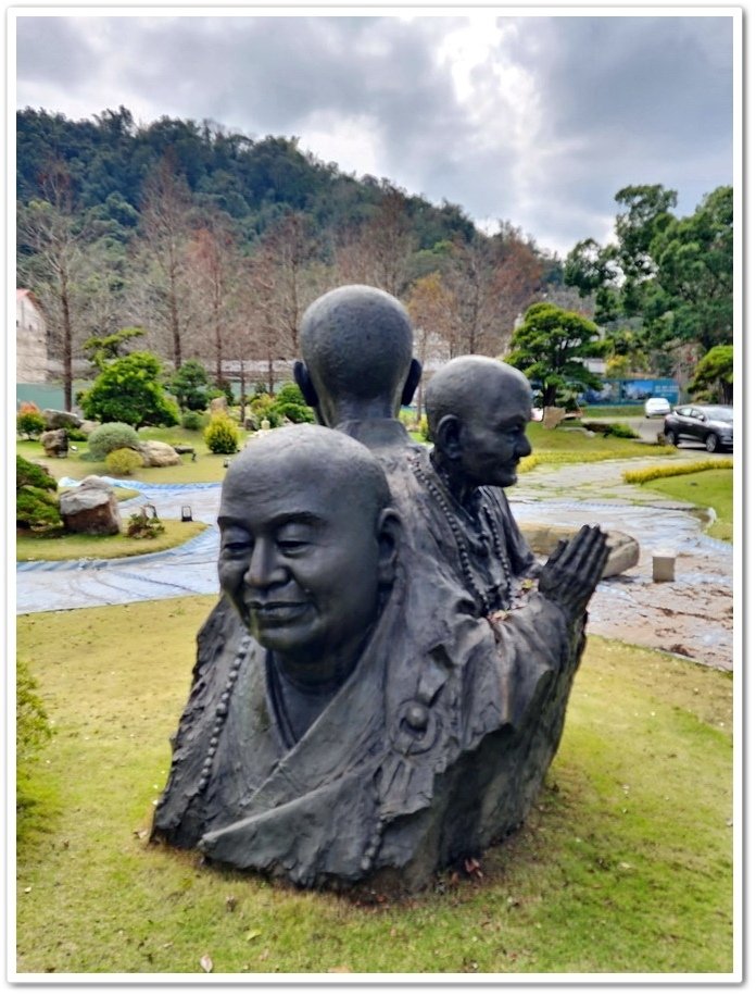 南投《牛耳町石雕公園》牛耳藝術渡假村『亞洲首座素人雕塑林園』