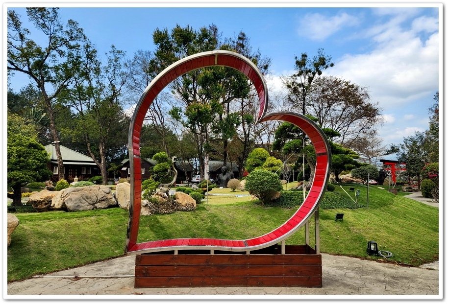 南投《牛耳町石雕公園》牛耳藝術渡假村『亞洲首座素人雕塑林園』