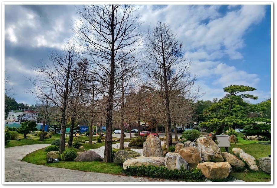 南投《牛耳町石雕公園》牛耳藝術渡假村『亞洲首座素人雕塑林園』