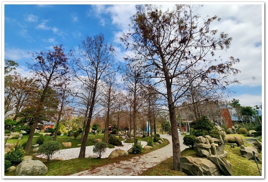 南投《牛耳町石雕公園》牛耳藝術渡假村『亞洲首座素人雕塑林園』