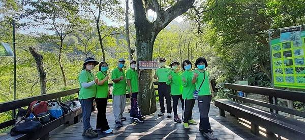 LINE_ALBUM_111_3.10.2駐站_221006.jpg