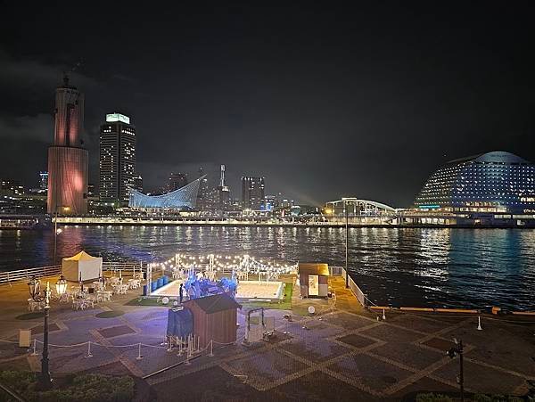 [寶寶愛企投] 神戶港遊玩.夜景.美食-美味的生蠔The O