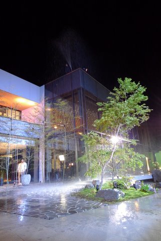 up_122870.jpg
