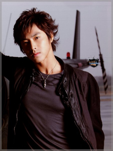 09年日本四巡The Secret Code場刊08.jpg
