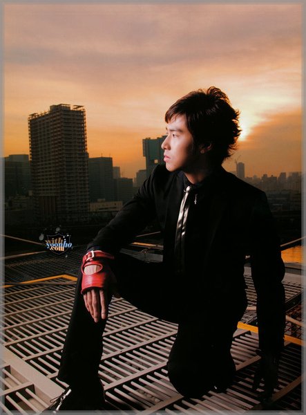 09年日本四巡The Secret Code場刊09.jpg