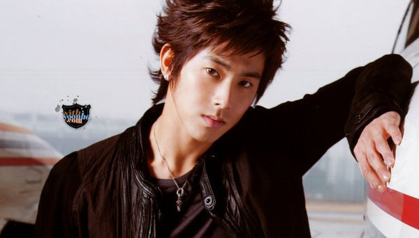 09年日本四巡The Secret Code場刊14.jpg