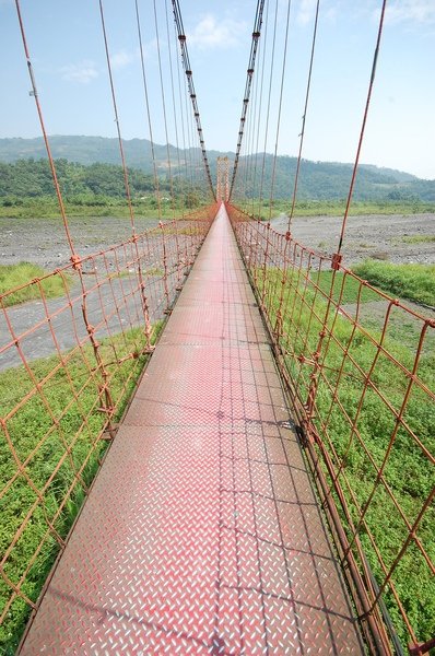 羅東民宿  三月三旅店  推薦宜蘭旅遊景點-  寒溪吊橋