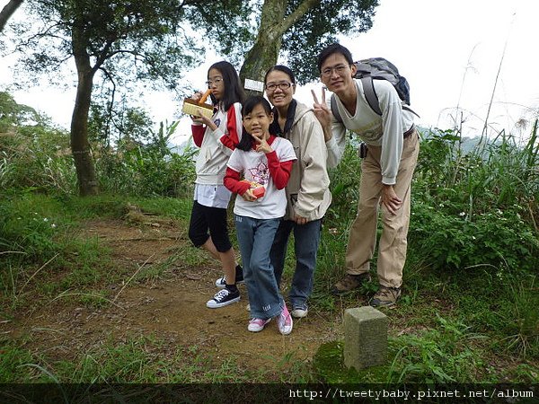 圓潭子坑山.待老坑山.二殯送行 006.JPG