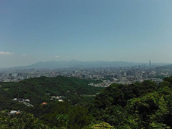 挖仔山.南勢角山.烘爐地福德宮 109