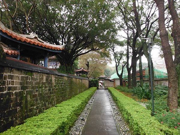 西園路二段50巷4弄古厝.清真牛肉麵.林家花園.御大典紀念碑 077