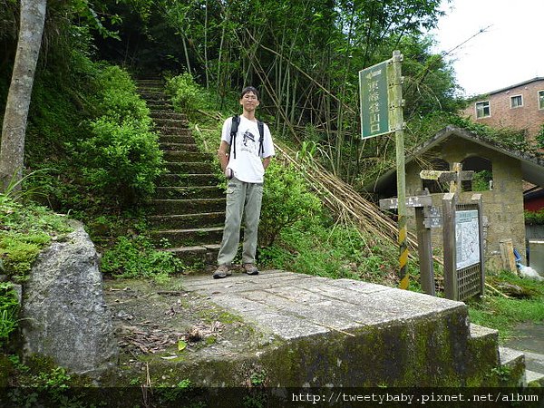 蝙蝠洞.皇帝殿東峰.玉京山 026.JPG