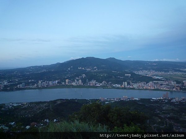 夜行觀音山硬漢嶺步道 075.JPG