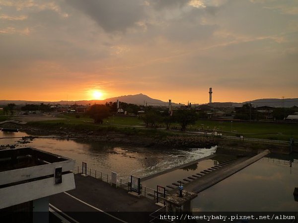 基河堤外夕陽 002.JPG