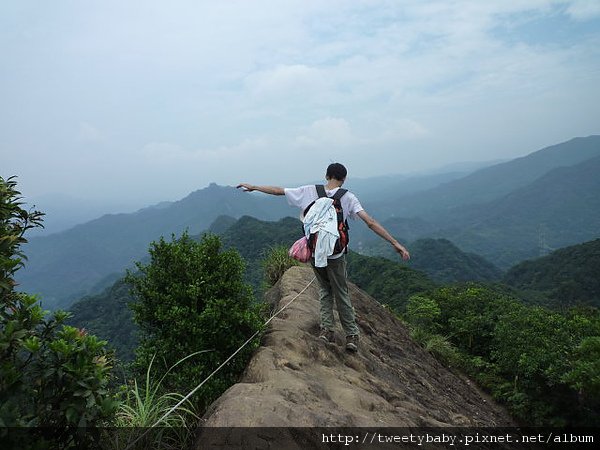 蝙蝠洞.皇帝殿東峰.玉京山 150.JPG