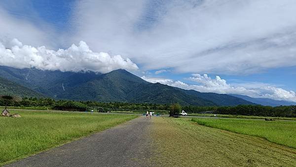 2023 0901 海葵颱風追著跑的環島旅行