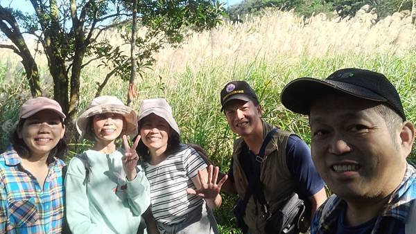 20231231 宜蘭礁溪 鵲子山 小百岳 遠眺龜山島 碧山