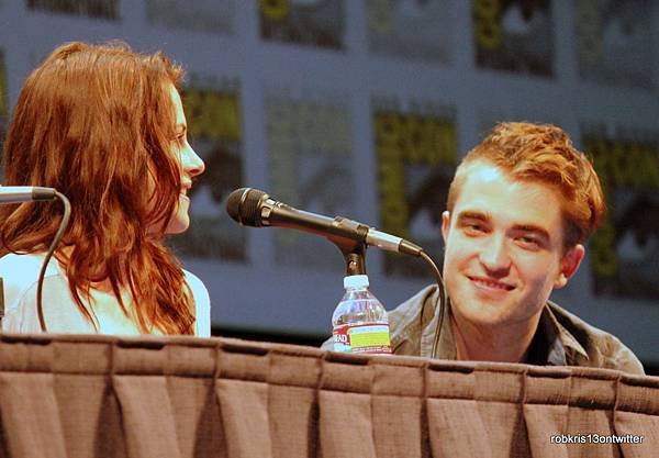 FanPicsRobertPattinsonComicCon3.jpg