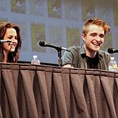 FanPicsRobertPattinsonComicCon12.jpg