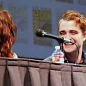 FanPicsRobertPattinsonComicCon31.jpg