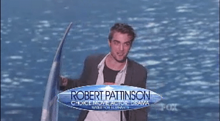 WFERobertPattinsonTeenchoiceAwards20112.png