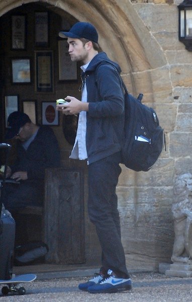 RobertPattinson13thMay20125 拷貝