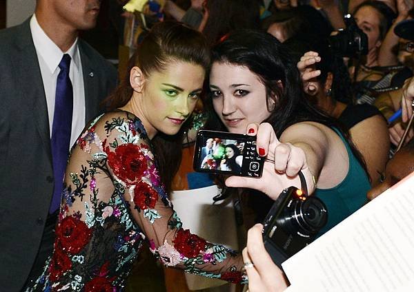 kstewartfans-tiff2012-4__13_