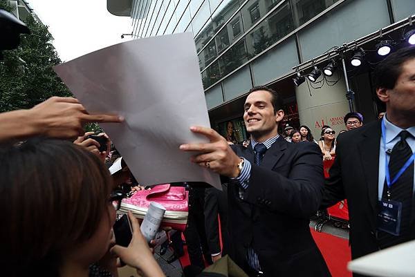 Henry-Cavill-Shanghai-016