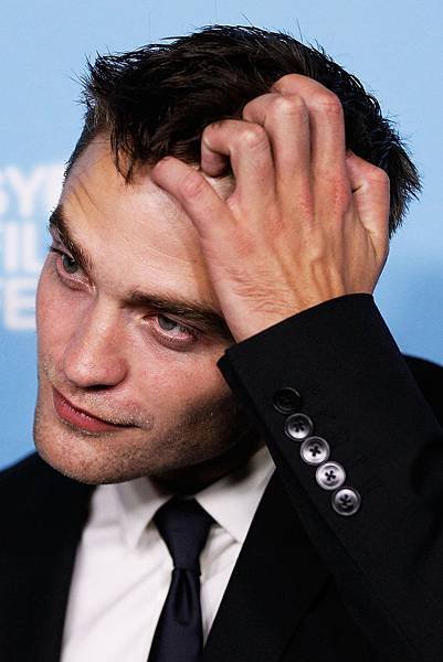 New_HQ_Robert_Pattinson_Sydney_The_Rover_Premiere5.jpg