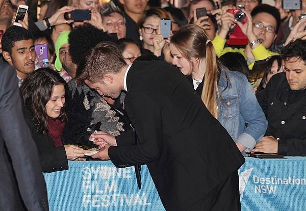 New_HQ_Robert_Pattinson_Sydney_The_Rover_Premiere7.jpg