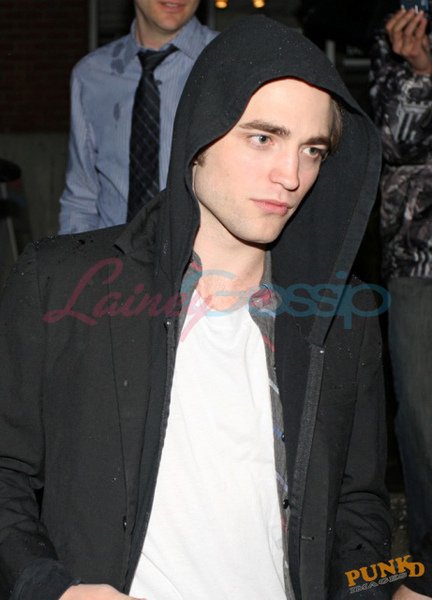 23rd-pattinson-bday-0-14may09.jpg