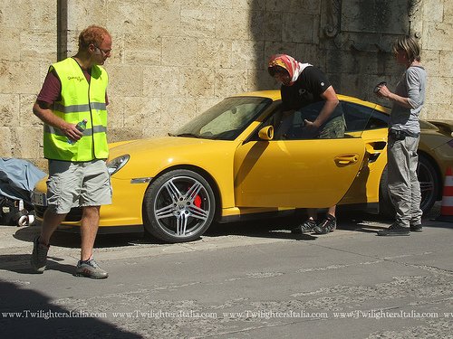 yellow porsche_03.jpg