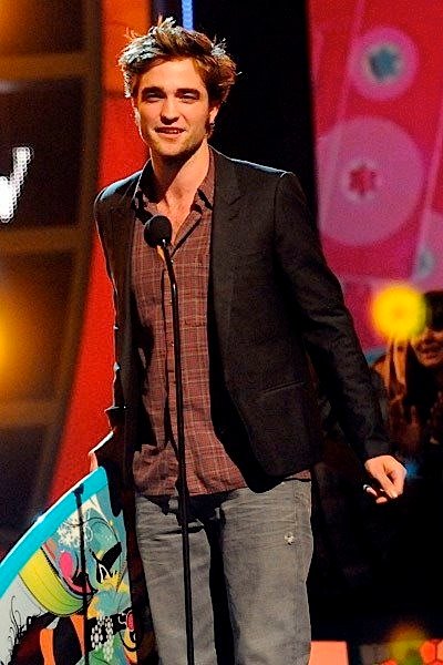 gallery_enlarged-twilight-cast-teen-choice-awards-2009-08102009-10.jpg