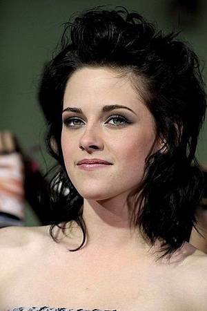 gallery_main-kristen-stewart-4-new-moon-premiere-red-carpet-photos-11162009-05.jpg