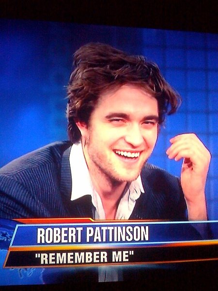 RobertPattinsonontheDailyShow6.jpg