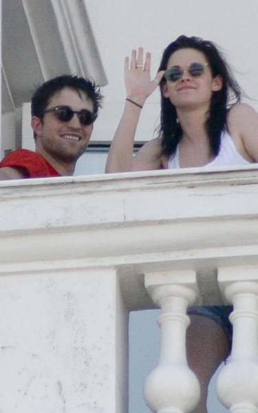 robkristen1107102.jpg