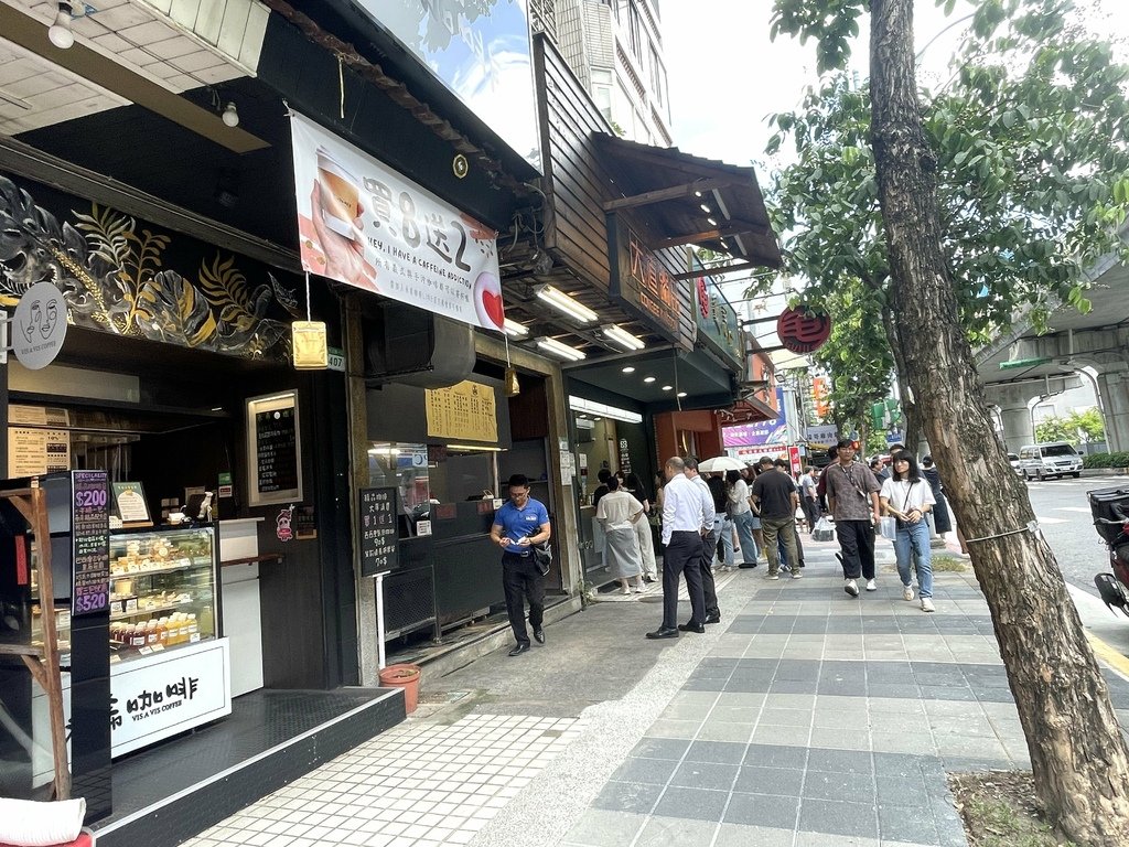 手搖飲坪數需求低 一年達10億杯商機 加速消化小店面