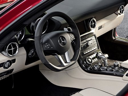 Mercedes-Benz-SLS_AMG_2011_1600x1200_wallpaper_4a.jpg