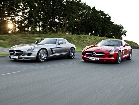 Mercedes-Benz-SLS_AMG_2011_1600x1200_wallpaper_39.jpg