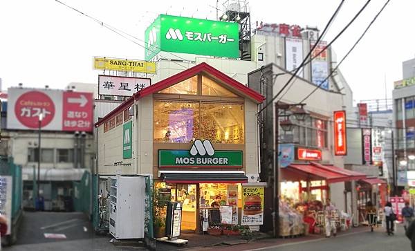 飄香半世紀！日本摩斯漢堡一號店－成增店巡禮