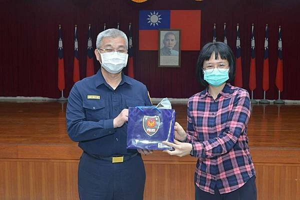 0308014警察局婦女節.jpg