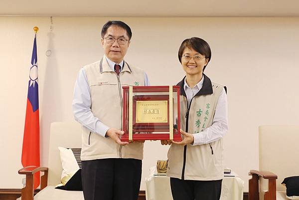 0516003南市首長退職入閣.jpg