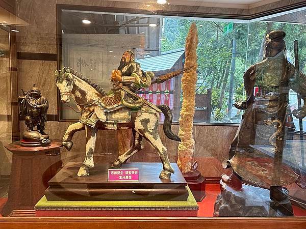 谷關溫泉區。明治大飯店。明治老街。谷關吊橋。捎來步道