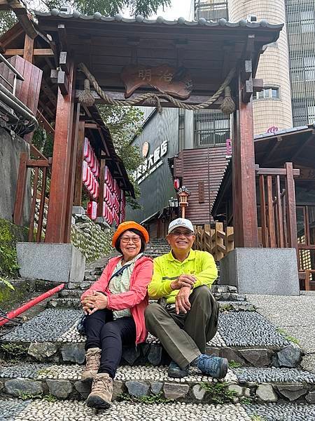 谷關溫泉區。明治大飯店。明治老街。谷關吊橋。捎來步道