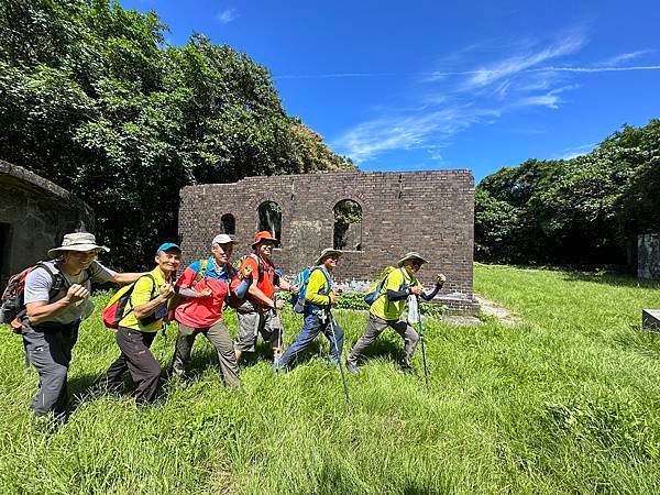槓子寮砲台。潮境公園。101高地。忘幽谷。海濱步道。正濱漁港