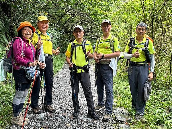 新寮瀑布。悠遊山水間。宜蘭縣冬山鄉