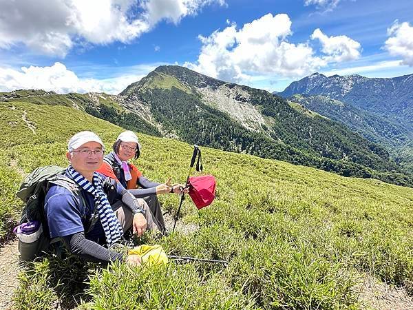 合歡山南峰。合歡山昆陽休息站。合歡山避暑。